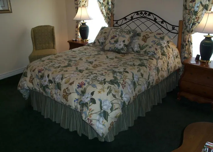 Silver Service Inn